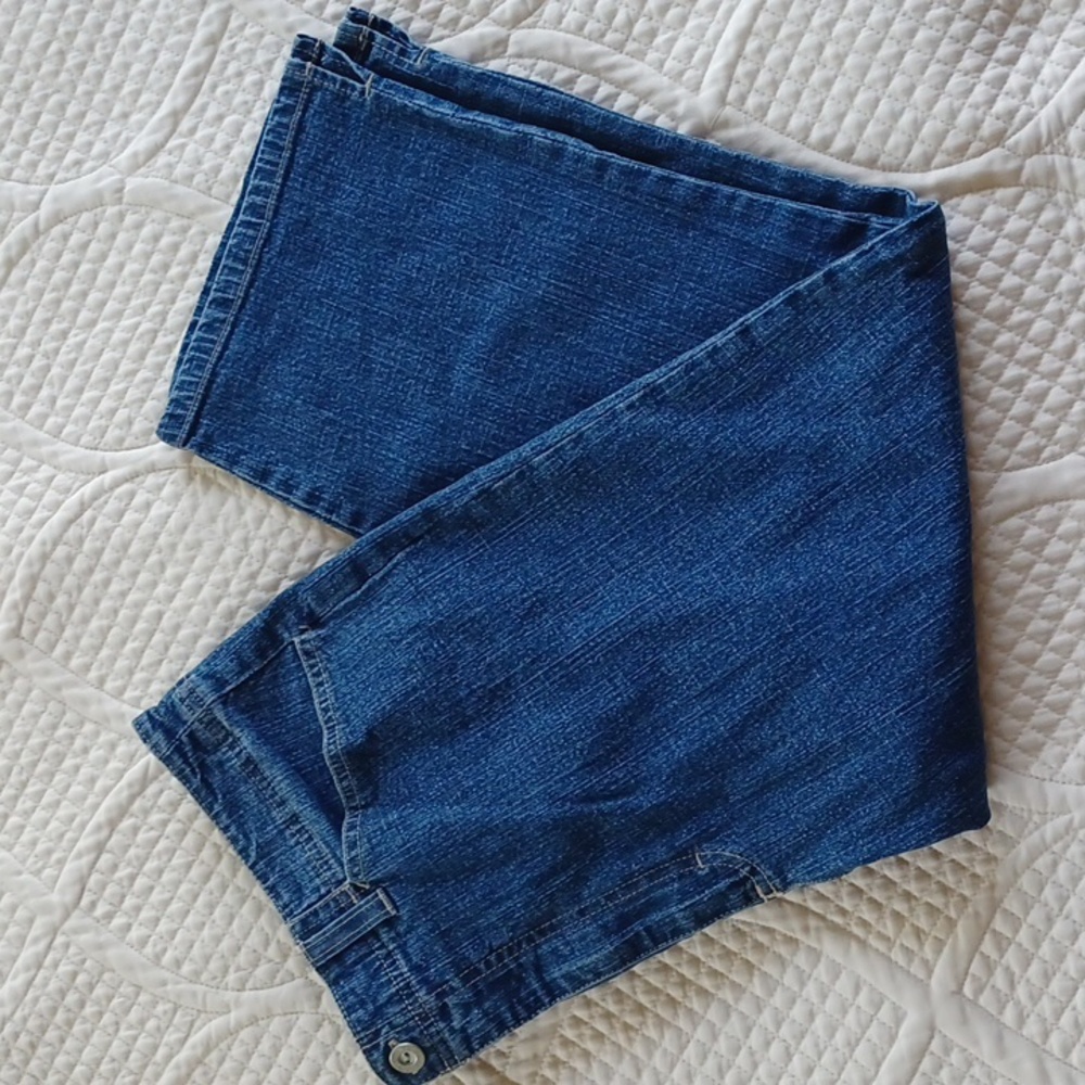 Gloria Vanderbilt High Waisted Stretch Capri Jeans